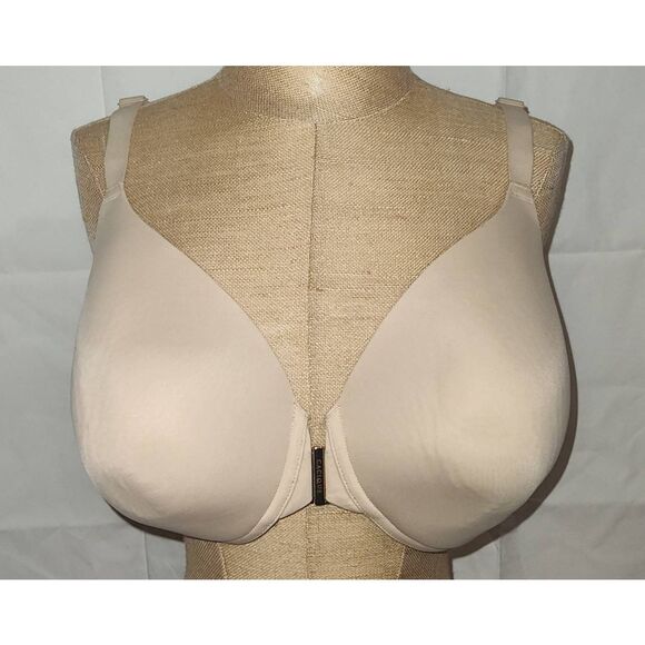 Cacique Other - Cacique Totally Smooth Full Coverage Front-Close Bra Size 38G